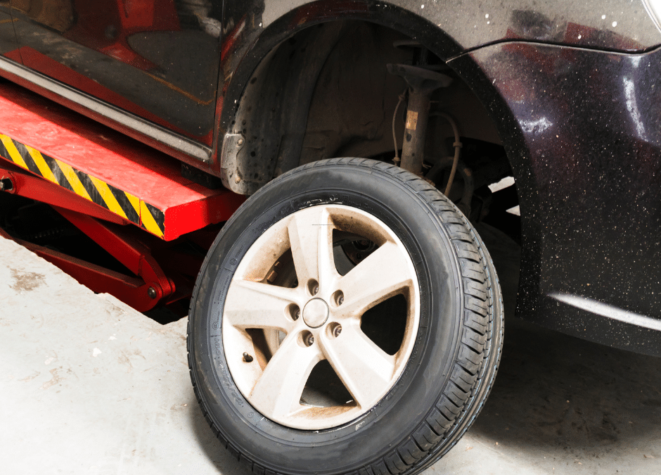 Quick Tips for a Tire Change on the Road